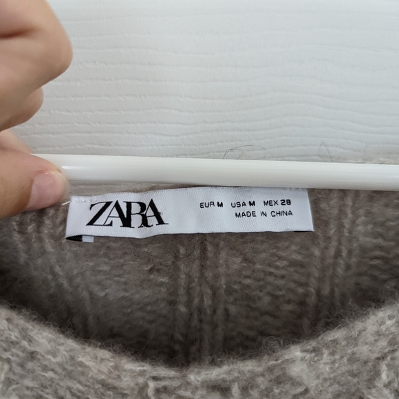 Cropped Sweater - Picture 2 of 3